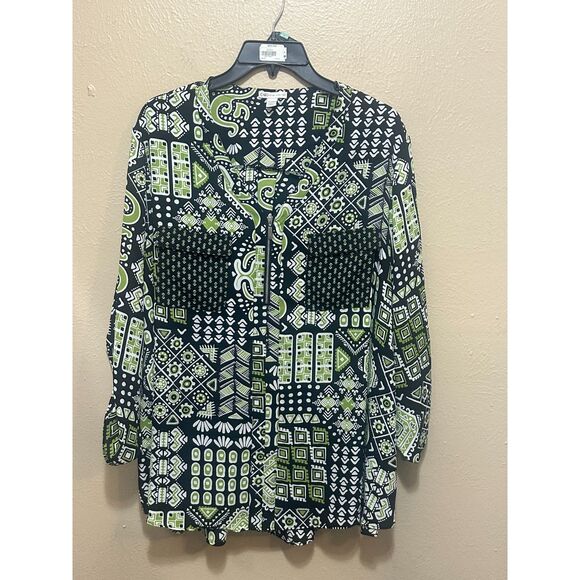 Cato Women’s 22/24W Button Up Blouse Green Black Tribal Print Career Top - Picture 1 of 5